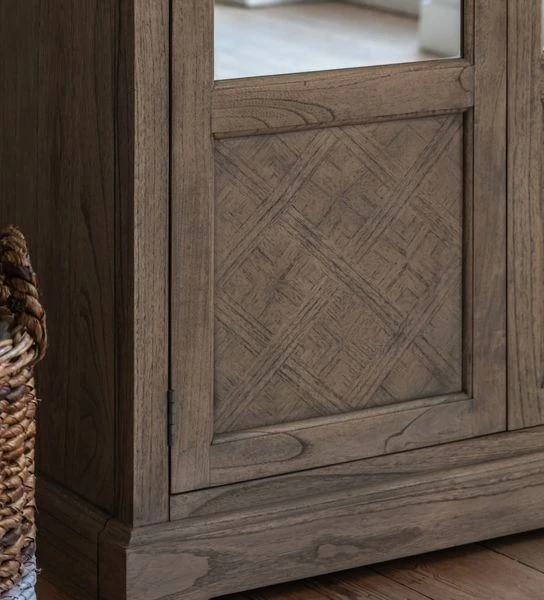 Mustique Wardrobe